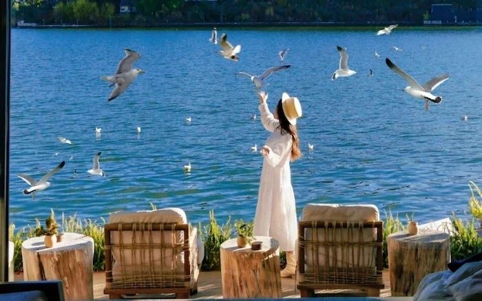 DU LỊCH TẾT ÂM CÔN MINH “NƠI THIÊN NHIÊN KỂ CHUYỆN”5N4Đ